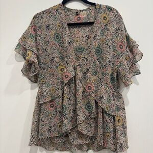 Cabi Floral Feminine Poet Blouse Size Small